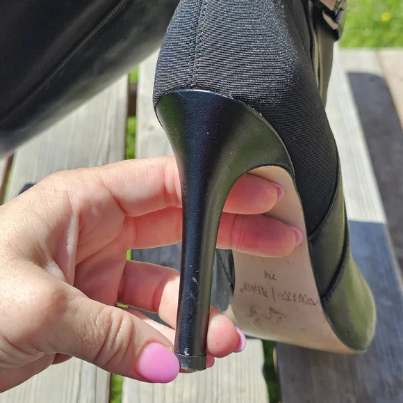 White House/ Black Market black stiletto boots - Picture 13 of 13